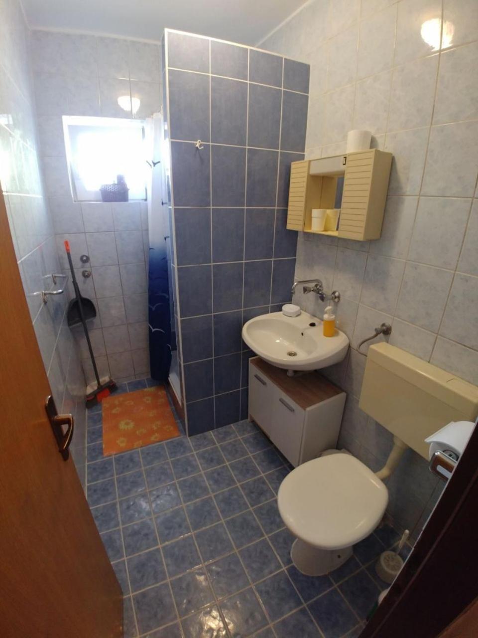 סאלי Apartment Svetka מראה חיצוני תמונה