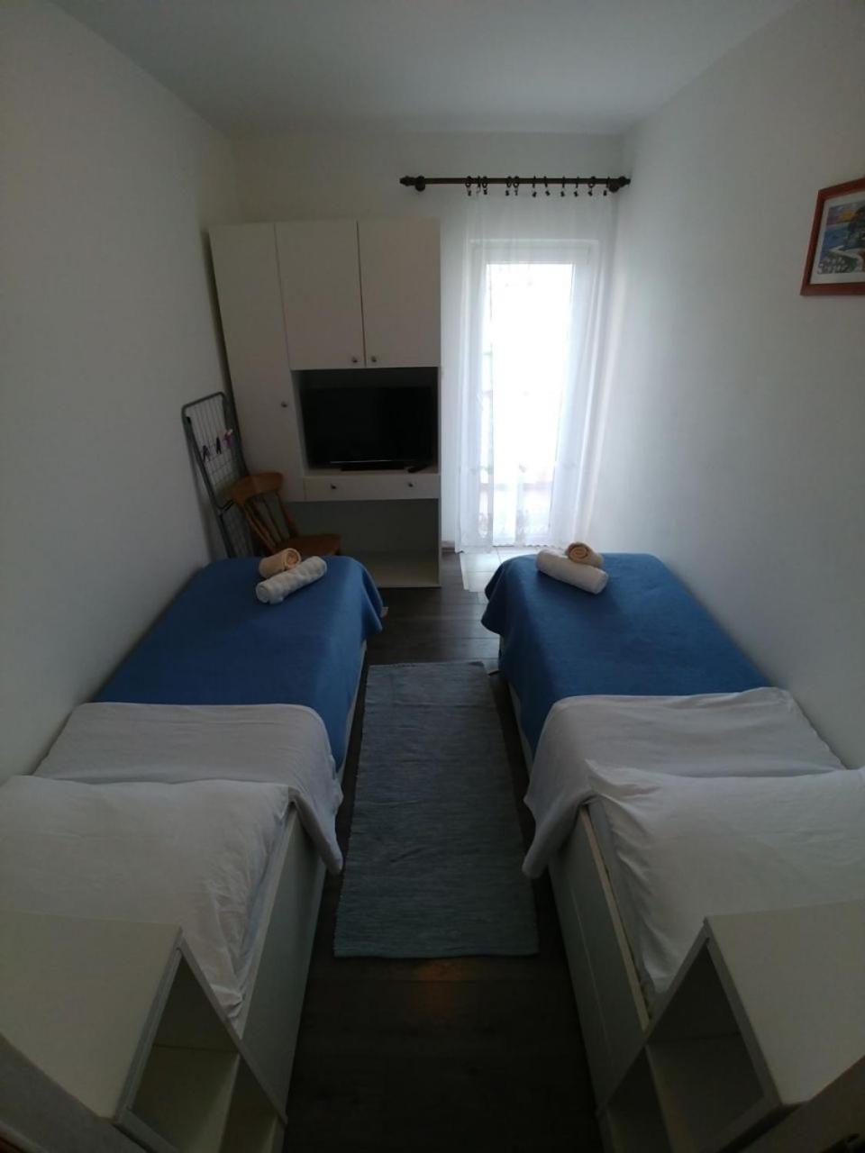 סאלי Apartment Svetka מראה חיצוני תמונה
