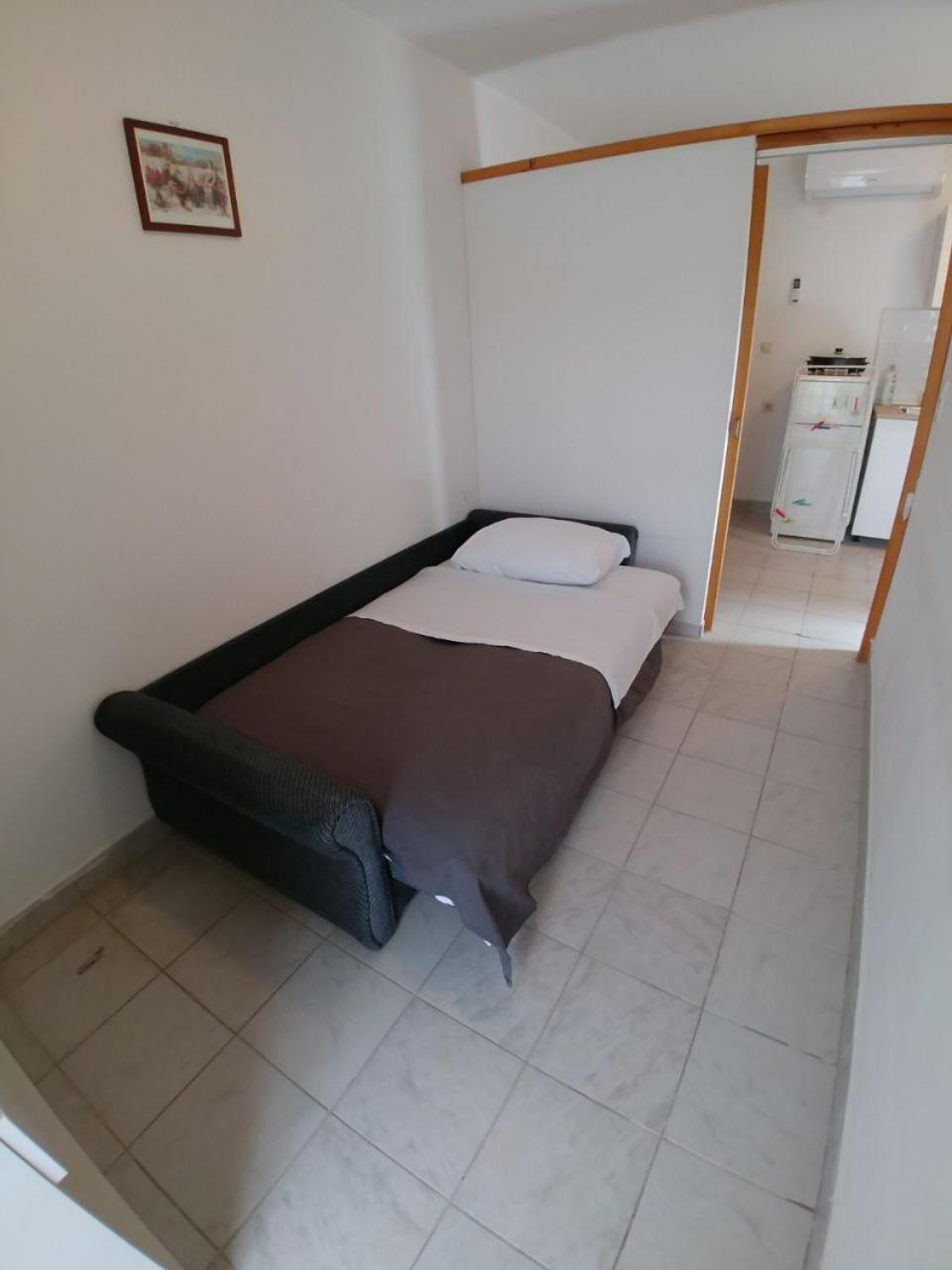סאלי Apartment Svetka מראה חיצוני תמונה