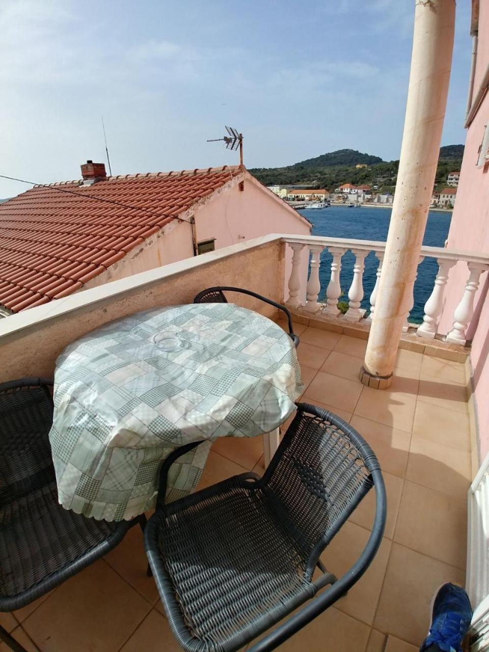 סאלי Apartment Svetka מראה חיצוני תמונה